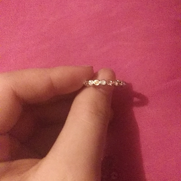 A set of 4 rings - Picture 2 of 7